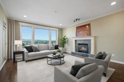 Living Room Photo of 3 1615 Shaughnessy Street, Port Coquitlam, BC