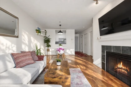 Breakfast Nook Photo of 205 2975 Princess Crescent, Coquitlam, BC