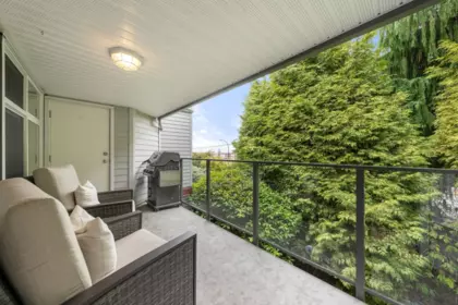 Aerial View of 412 1220 Fir Street, White Rock, BC