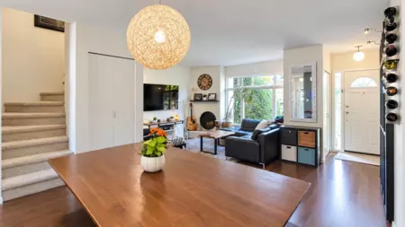 Kitchen Island Photo of 3352 Vincent Street, Port Coquitlam, BC