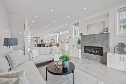 409 W Keith Road, North Vancouver, BC, North Vancouver — Half Duplex for sale