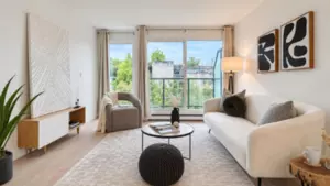 10 1355 W 4th Avenue, Vancouver, BC