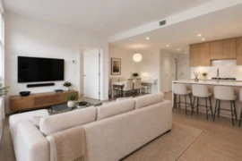203 747 E 3rd Street, North Vancouver, BC