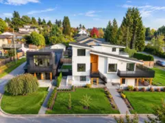 366 W 25th Street, North Vancouver, BC