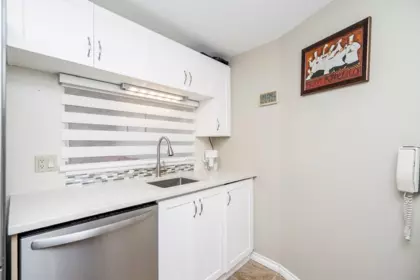 502 15111 Russell Avenue, White Rock, BC, White Rock — Apartment/Condo for sale