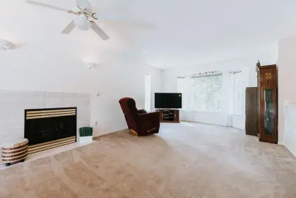 5810 Reef Road, Sechelt, BC, Sechelt — Single Family Residence for sale