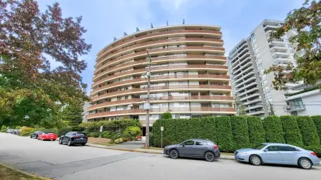 604 2135 Argyle Avenue, West Vancouver, BC, West vancouver — Apartment/Condo for sale