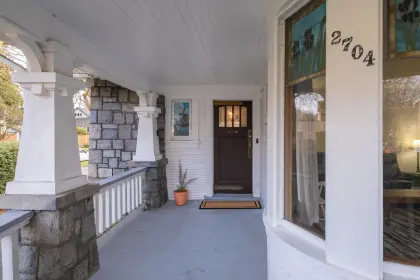 2704 W 12th Avenue, Vancouver, BC, Vancouver — Single Family Residence for sale