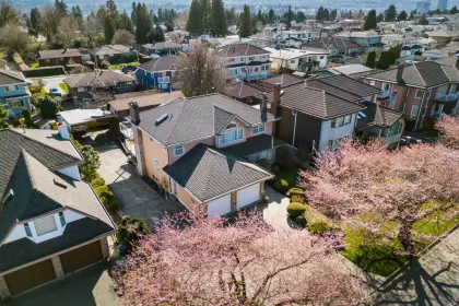 6888 Grant Place, Burnaby, BC, Burnaby — Single Family Residence for sale