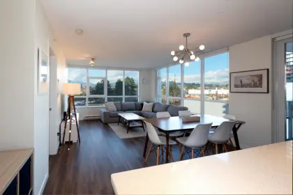 702 4400 Buchanan Street, Burnaby, BC, Burnaby — Apartment/Condo for sale