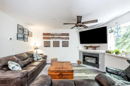 11 39754 Government Road, Squamish, BC, Squamish — Townhouse for sale
