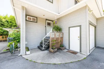 11 39754 Government Road, Squamish, BC, Squamish — Townhouse for sale
