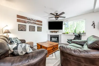 11 39754 Government Road, Squamish, BC, Squamish — Townhouse for sale