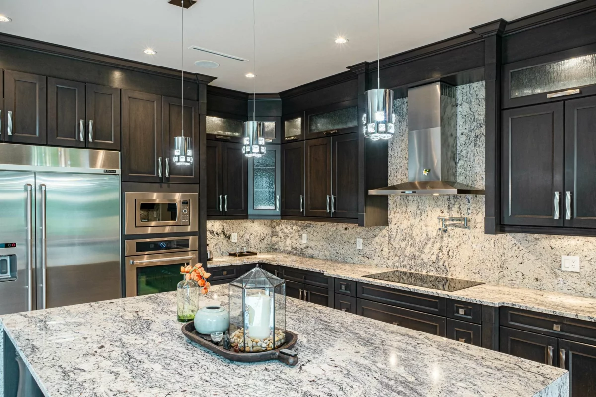 Primary Bathroom Photo of 6680 Maple Road, Richmond, BC