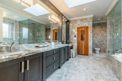 Entry Foyer Photo of 6680 Maple Road, Richmond, BC