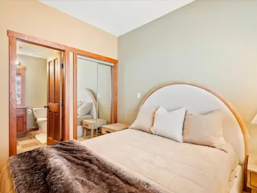1 2301 Taluswood Place, Whistler, BC, Whistler — Townhouse for sale