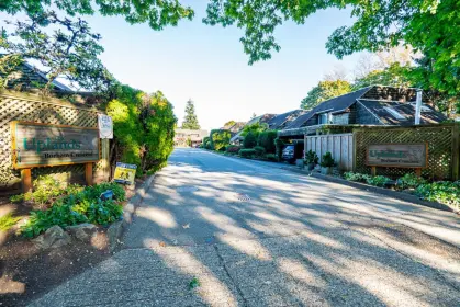 3689 Borham Crescent, Vancouver, BC, Vancouver — Townhouse for sale