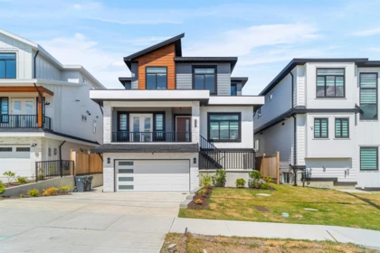 20481 68 Avenue, Langley, BC, Langley — Single Family Residence for sale
