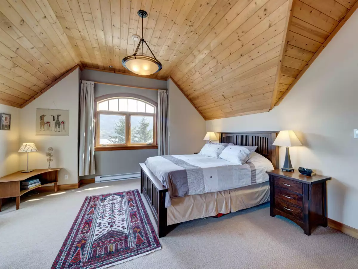 Bedroom 4 Photo of 6373 N Gale Avenue, Sechelt, BC