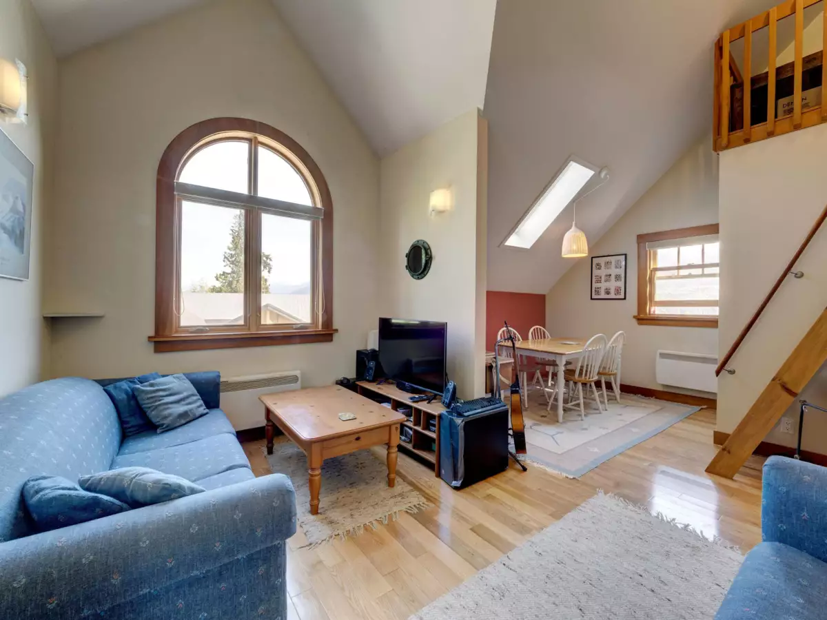 Outdoor Patio Photo of 6373 N Gale Avenue, Sechelt, BC