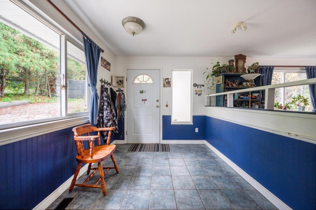 Kitchen Photo of 28316 Dewdney Trunk Road, Maple Ridge, BC