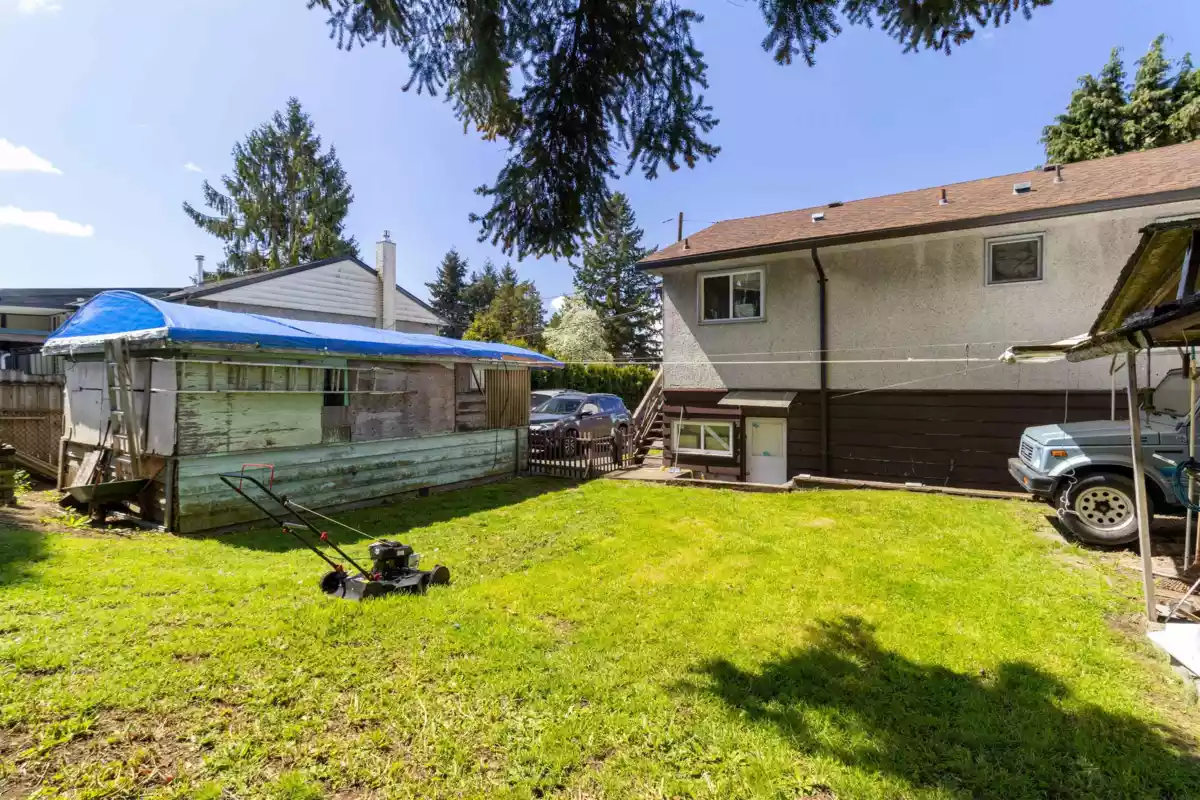 Garden / Landscaping Photo of 10184 127 Street, Surrey, BC
