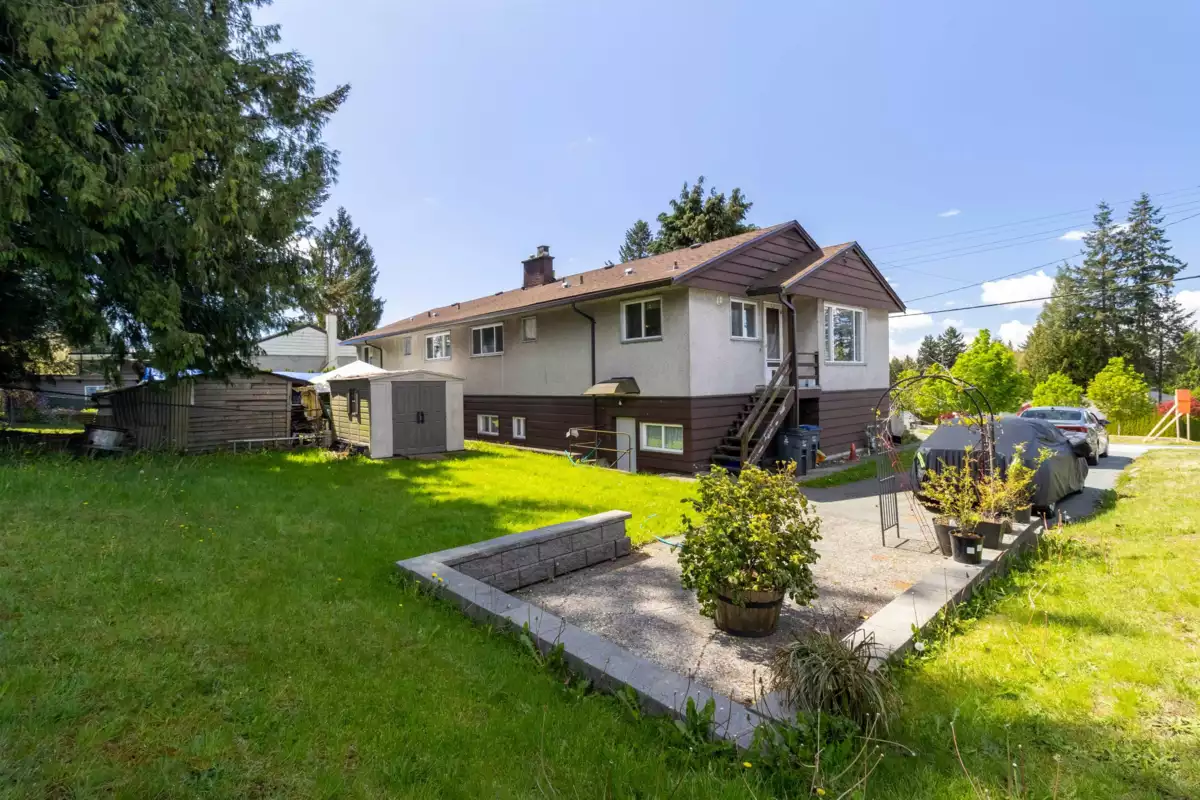 Hot Tub / Spa Photo of 10184 127 Street, Surrey, BC