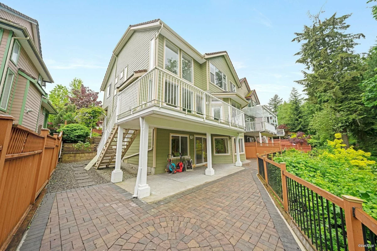 Fitness Center Photo Near 11353 154a Street, Surrey, BC