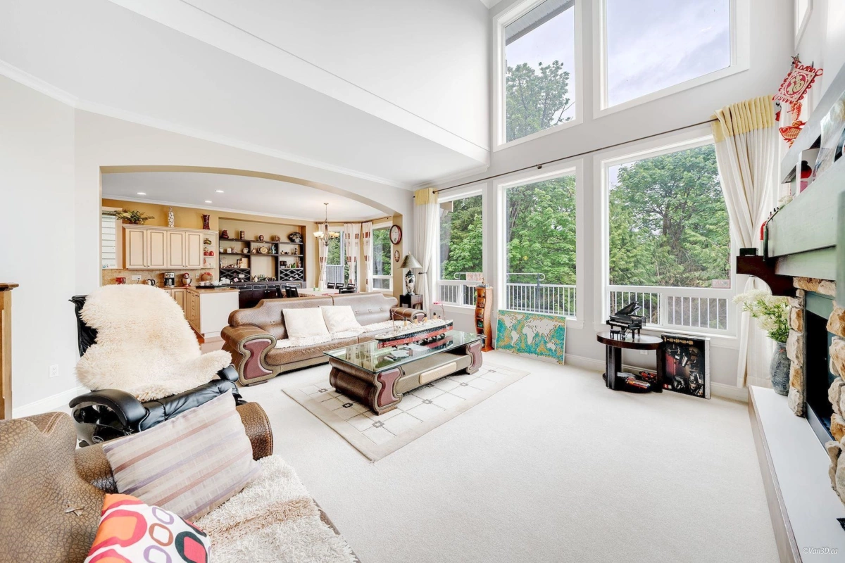 Hallway Photo of 11353 154a Street, Surrey, BC