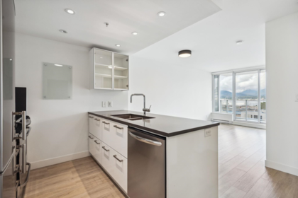 553 955 E Hastings Street, Vancouver, BC, Vancouver — Apartment/Condo for sale