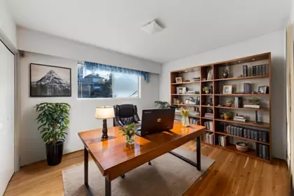Primary Bedroom Photo of 6096 Service Street, Burnaby, BC