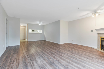 209 10128 132 Street, Surrey, BC, Surrey — Apartment/Condo for sale