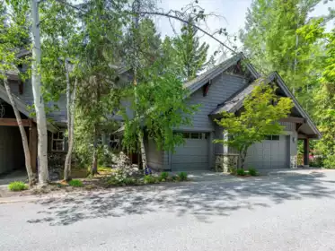 3 4668 Blackcomb Way, Whistler, BC, Whistler — Townhouse for sale