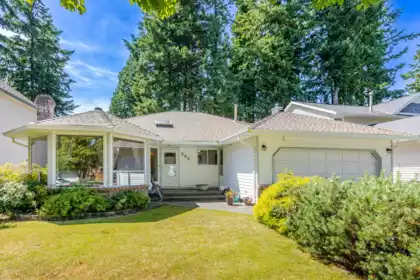 965 164a St. Street, Surrey, BC, Surrey — Single Family Residence for sale