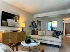 MLS R3026450