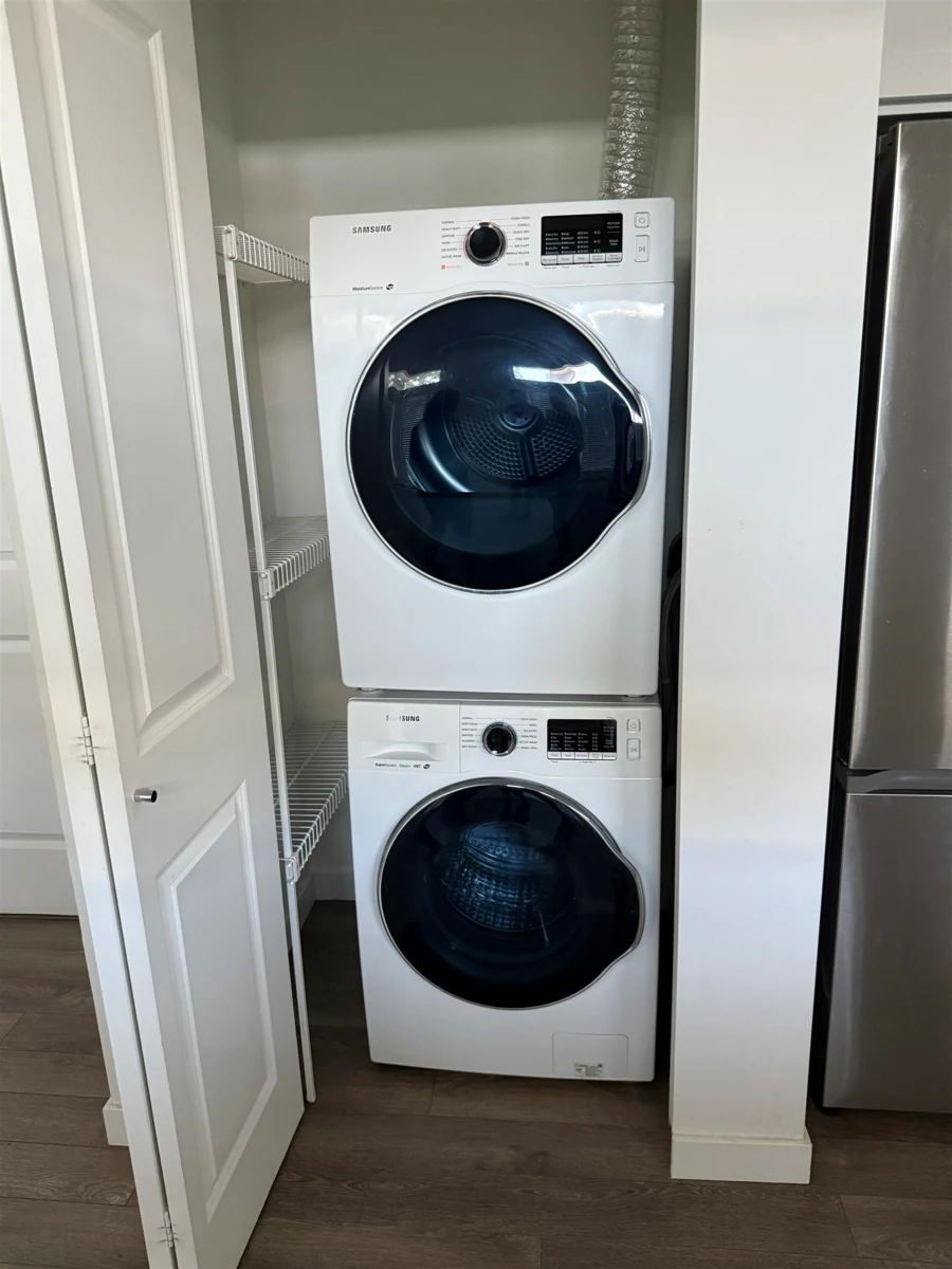 Dining Area Photo of 508 15835 85 Avenue, Surrey, BC