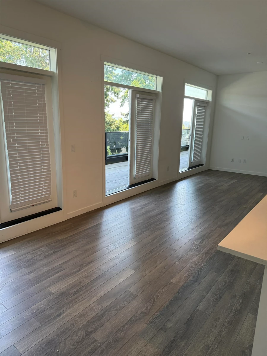 Kitchen Island Photo of 508 15835 85 Avenue, Surrey, BC