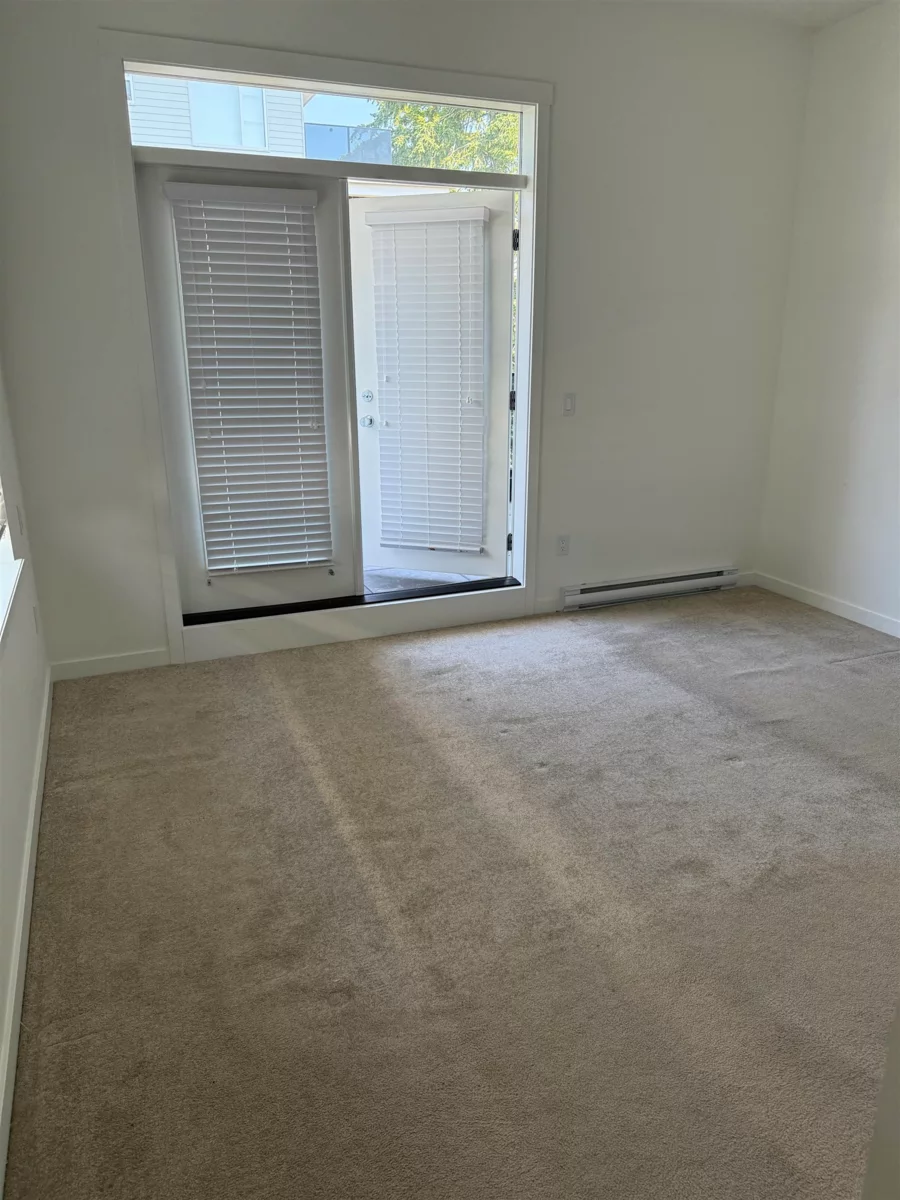 Walk-In Closet Photo of 508 15835 85 Avenue, Surrey, BC