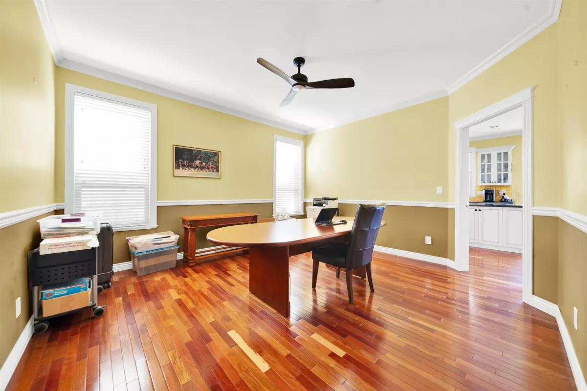 Basement Recreation Room Photo of 6081 164a Street, Surrey, BC