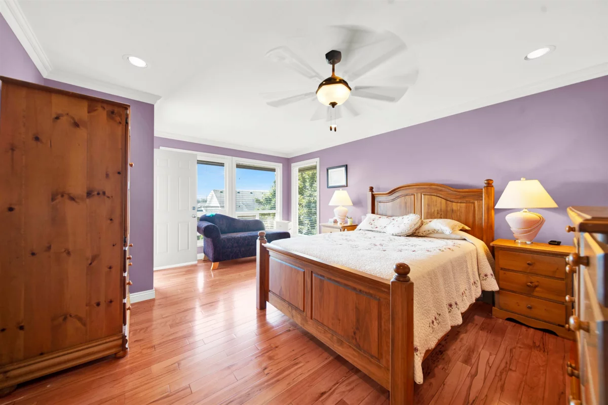 Guest Bathroom Photo of 6081 164a Street, Surrey, BC