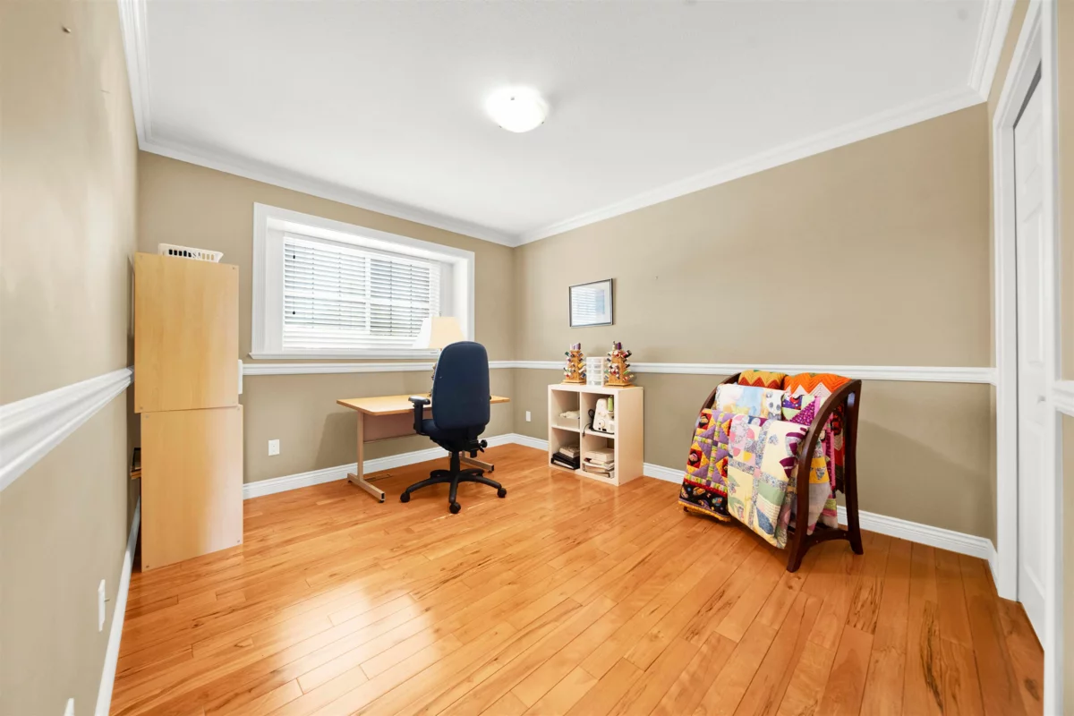 Loft / Bonus Room Photo of 6081 164a Street, Surrey, BC