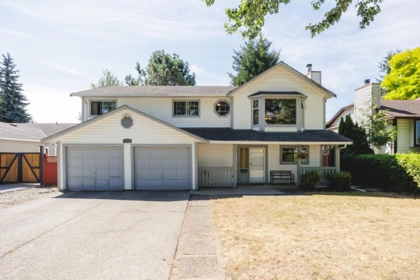 17384 61a Avenue, Surrey, BC, Surrey — Single Family Residence for sale