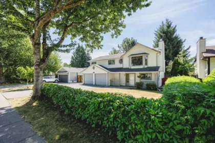 17384 61a Avenue, Surrey, BC, Surrey — Single Family Residence for sale