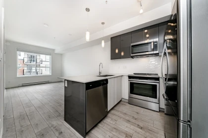 214 19567 64 Avenue, Surrey, BC, Surrey — Apartment/Condo for sale