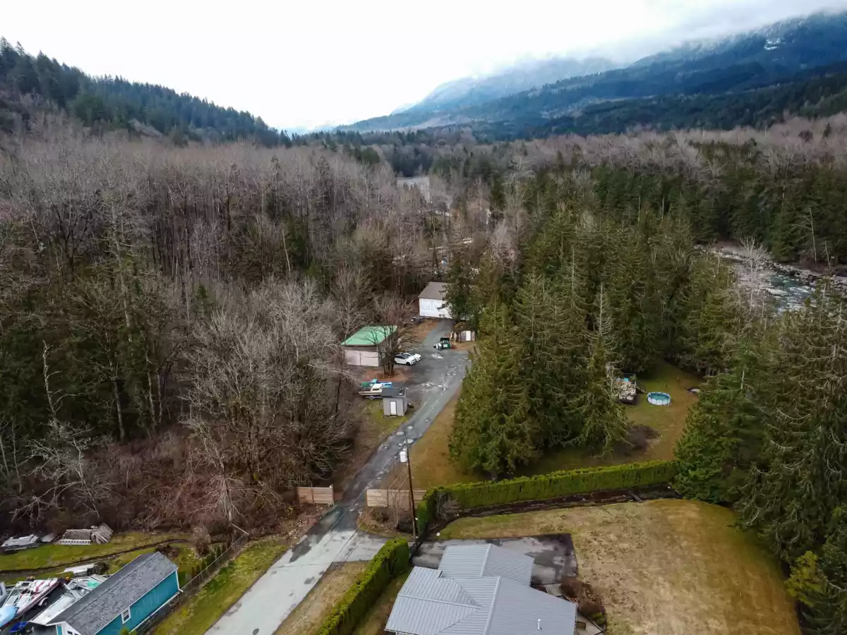 Breakfast Nook Photo of 3975 Bourne Road, Sardis - Chwk River Valley, BC
