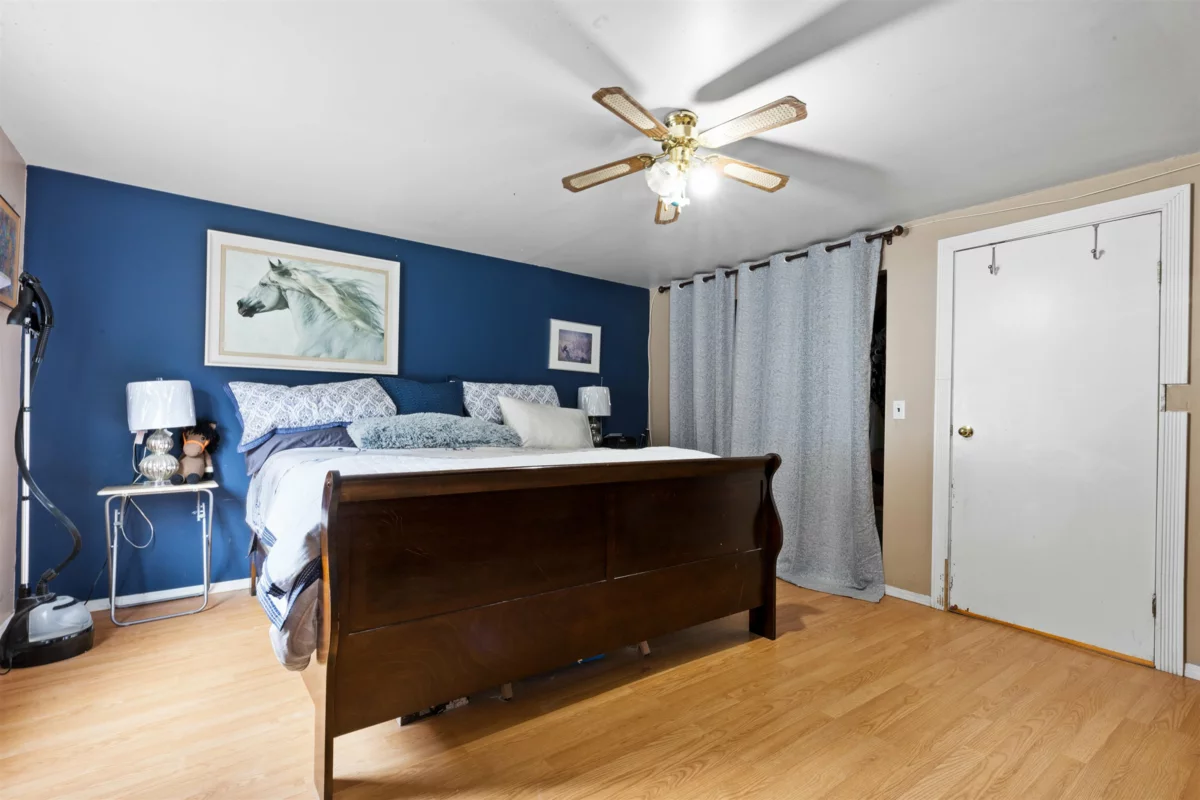 Powder Room Photo of 3975 Bourne Road, Sardis - Chwk River Valley, BC