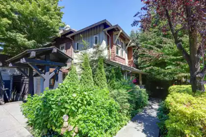 137 15 Sixth Avenue, New Westminster, BC, New Westminster — Townhouse for sale