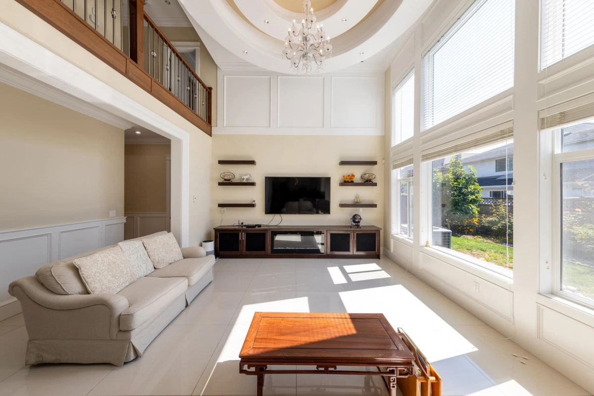 Breakfast Nook Photo of 6160 Granville Avenue, Richmond, BC