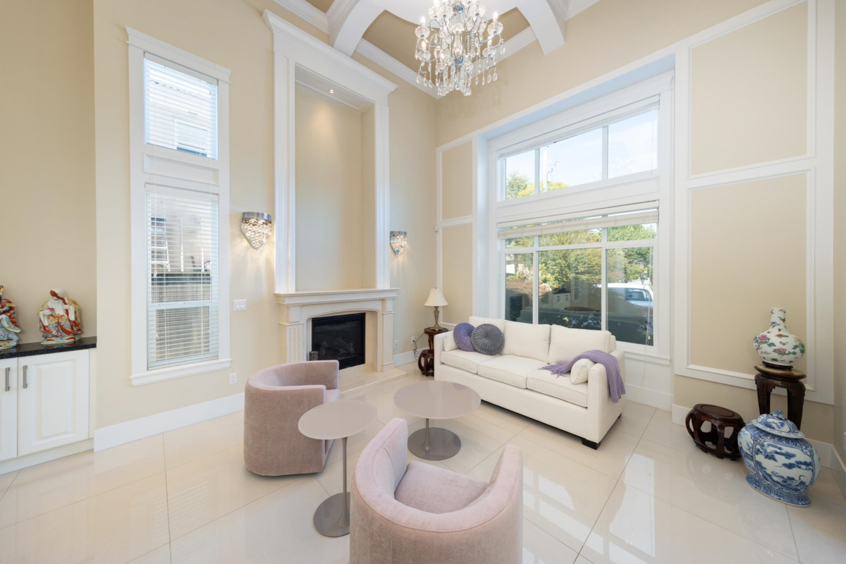 Kitchen Photo of 6160 Granville Avenue, Richmond, BC