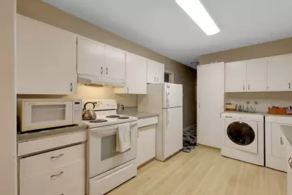 Breakfast Nook Photo of 2374 Hillside Drive, Abbotsford, BC